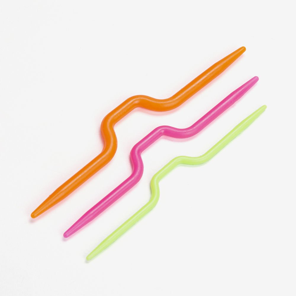 PLASTIC CABLE NEEDLE / STITCH HOLDER - 3 PIECES
