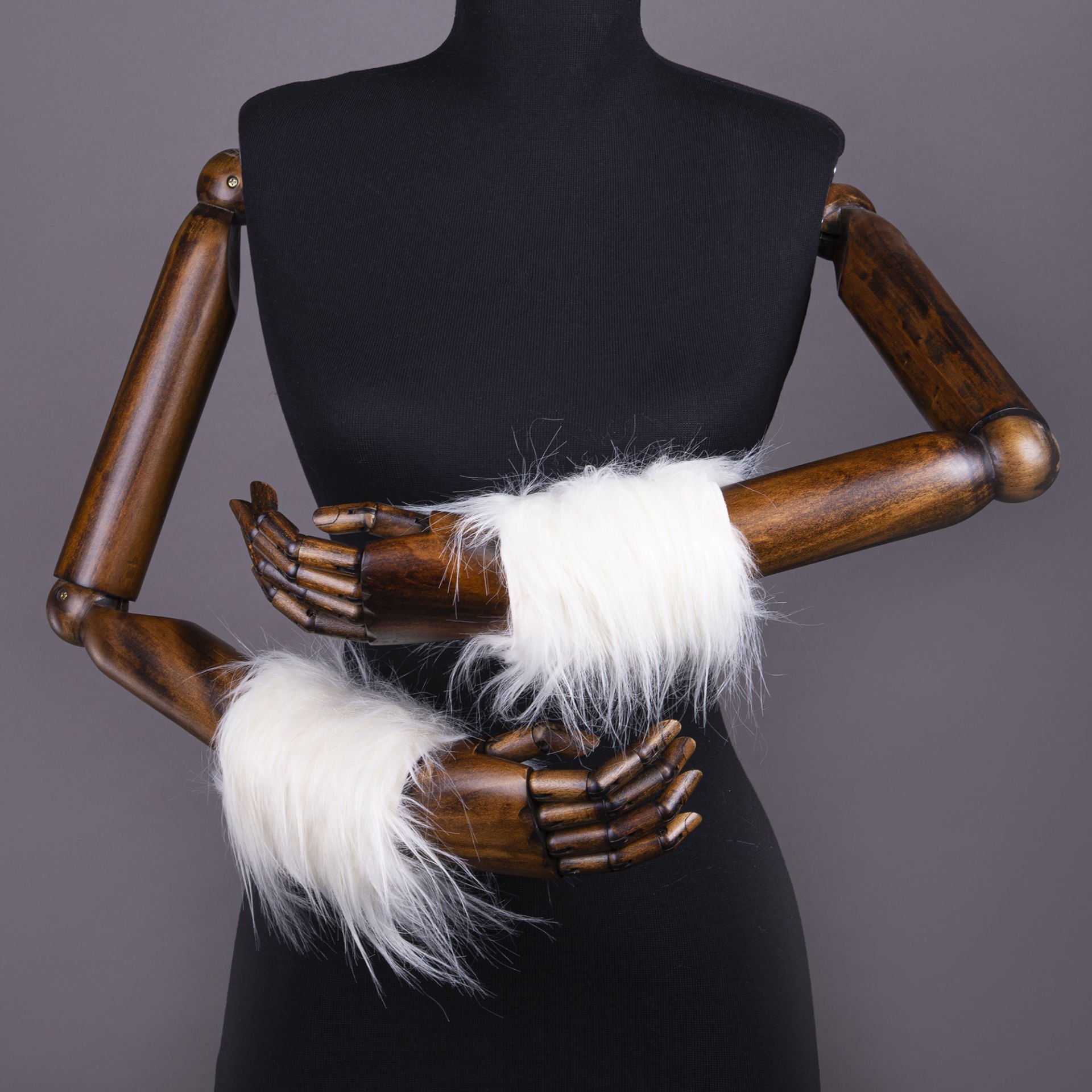 YARNART CUFFS - FAUX FUR CUFFS WHITE - 01