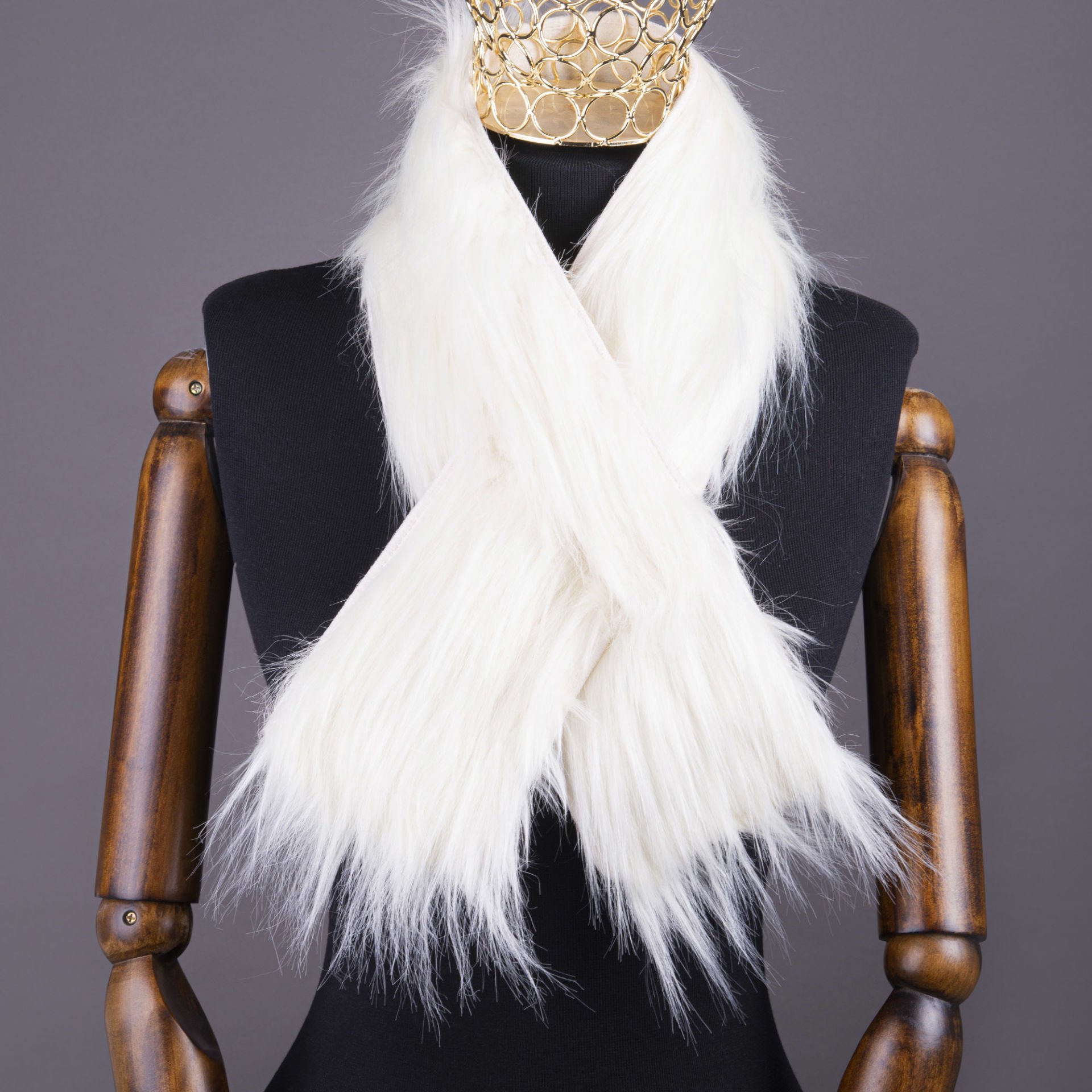 YARNART X-SCARF - FAUX FUR SHAWL WHITE - 01