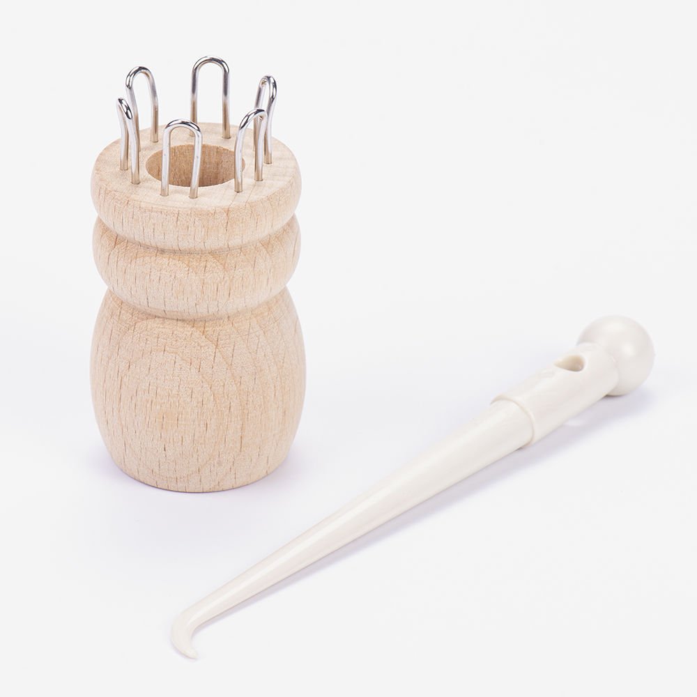 NURGE KNITTING DOLLY