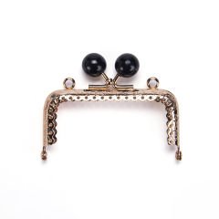 RECTANGLE BLACK BEADED BAG FRAME 8.5 CM ROSE