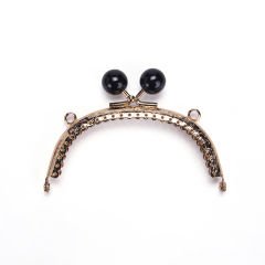 OVAL BLACK BEADED BAG FRAME 10.5 CM ROSE